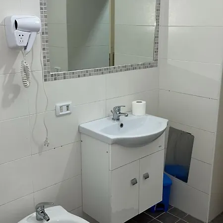 Mezzocannone Terminal Center *